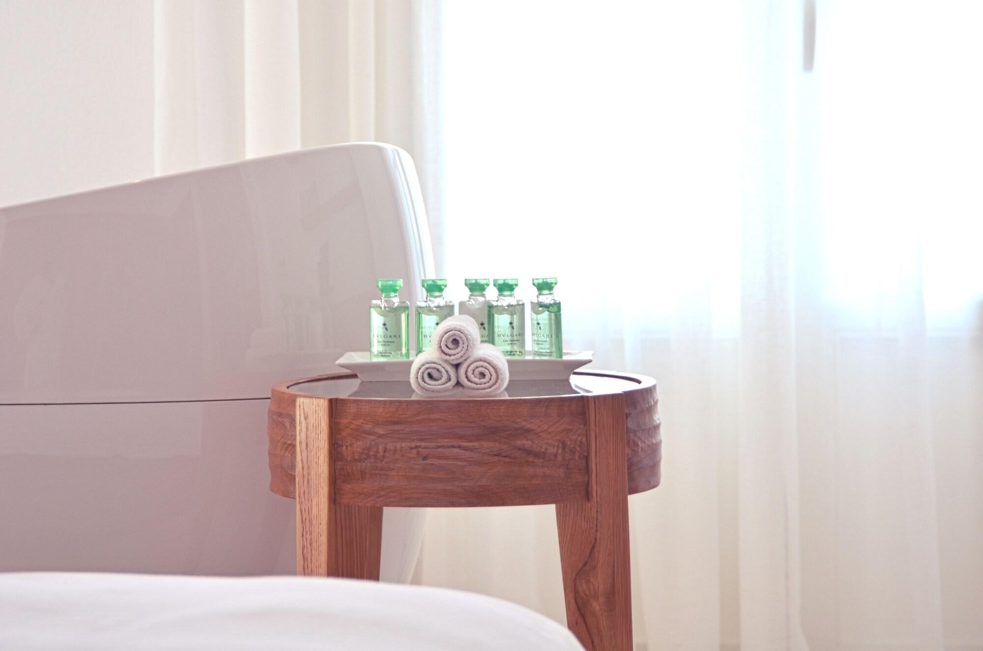 Mykonos Grand & 5*